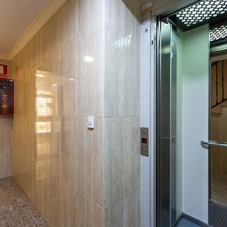 Apartment Holidays2malaga Pasaje Cerca Estacion Tren Ave *