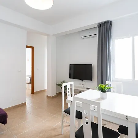 Apartment Holidays2malaga Pasaje Cerca Estacion Tren Ave *